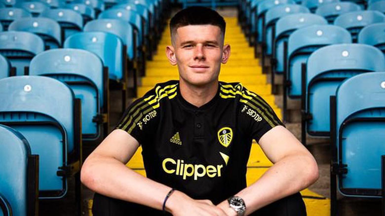 Illan Meslier Resmi Teken Kontrak Baru