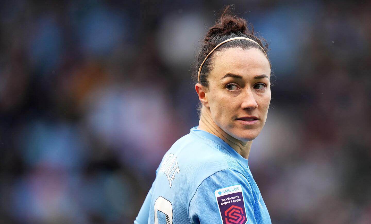 Lucy Bronze Ungkap Pindah ke Barcelona Merupakan Keputusan yang Mudah