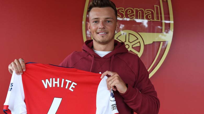 Arsenal Resmi Rekrut Ben White