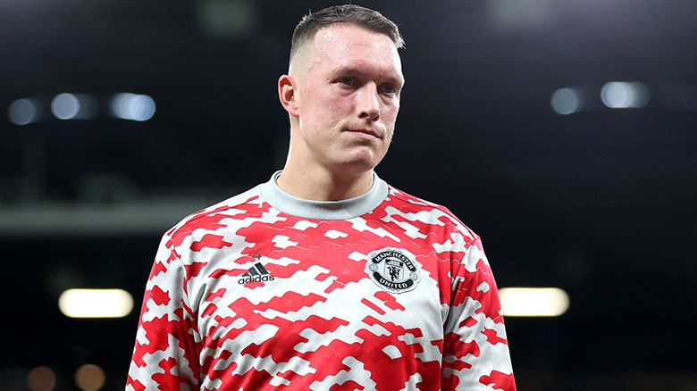 Benfica Tertarik Datangkan Phil Jones