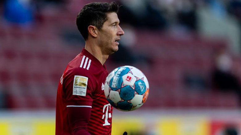 Bayern Tak Ingin Terburu-Buruk Perpanjang Kontrak Lewy