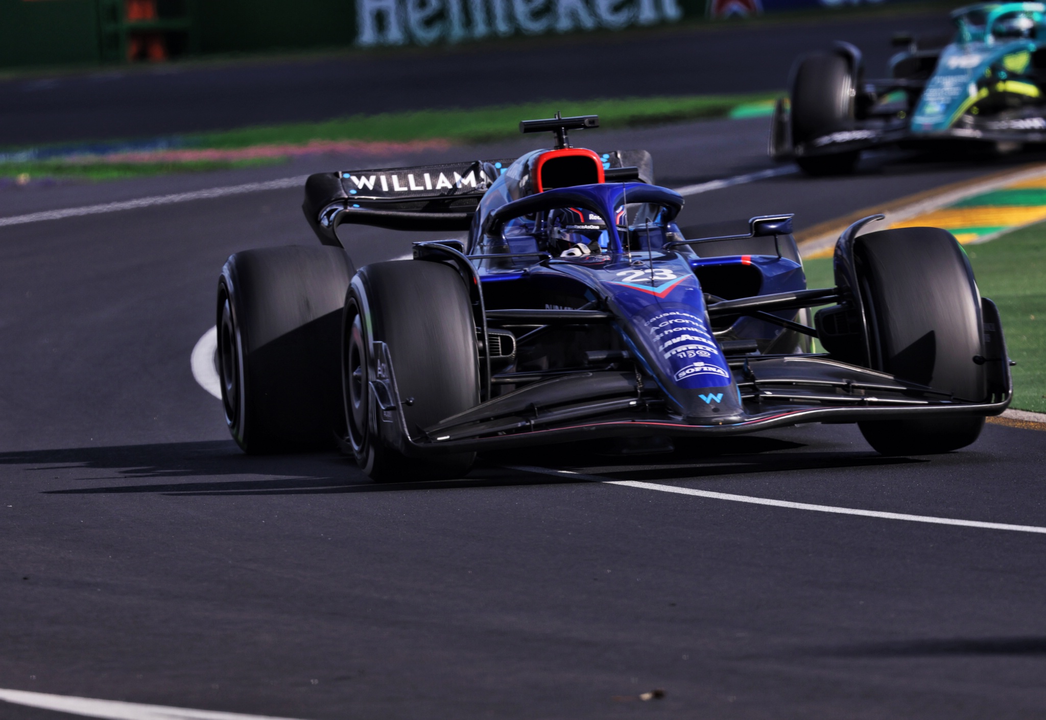 Dari Posisi 20 ke 10 Besar, Alex Albon Tunjukkan Performa Luar Biasa Bersama Williams di GP Australia
