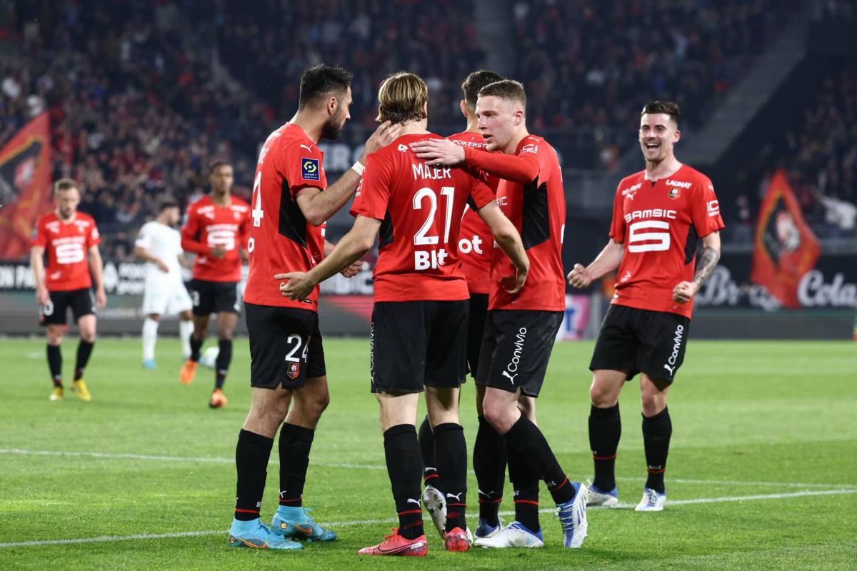 Hasil Ligue 1: 10 Pemain Lens Tahan Imbang Nantes, Rennais Menang atas Saint-Étienne
