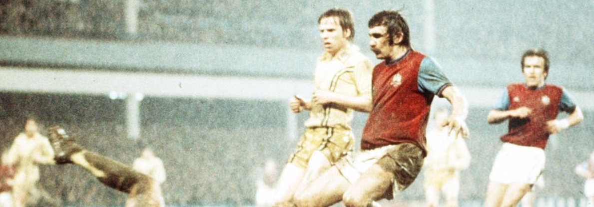 Tertinggal dari Eintracht, Mampukah West Ham Ulangi 1976?