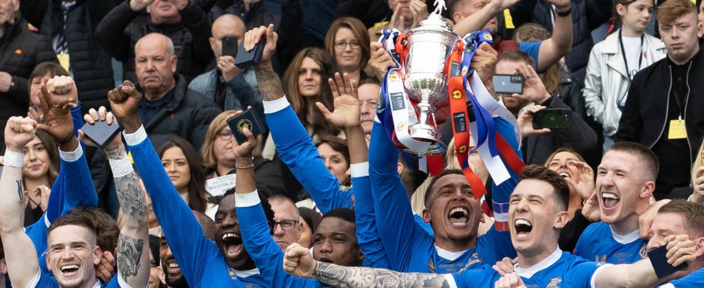 Glasgow Rangers Obati Kekalahan di Liga Eropa Dengan Gelar Piala Liga Skotlandia