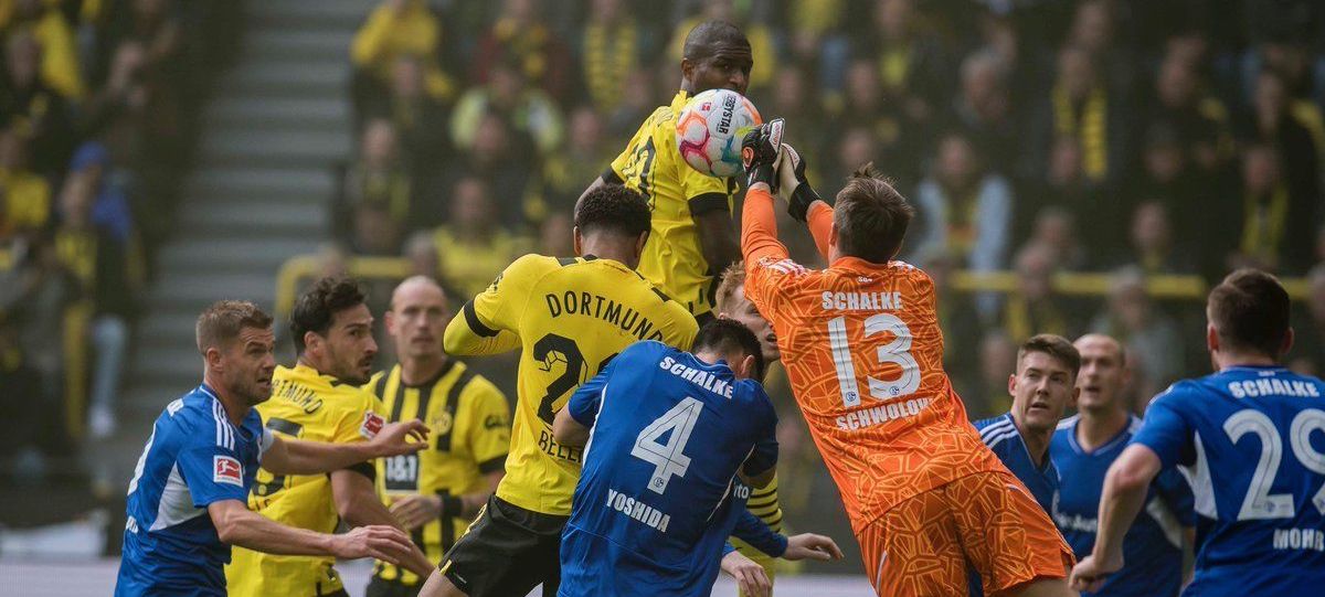 Borussia Dortmund Bungkam Schalke di Revierderby