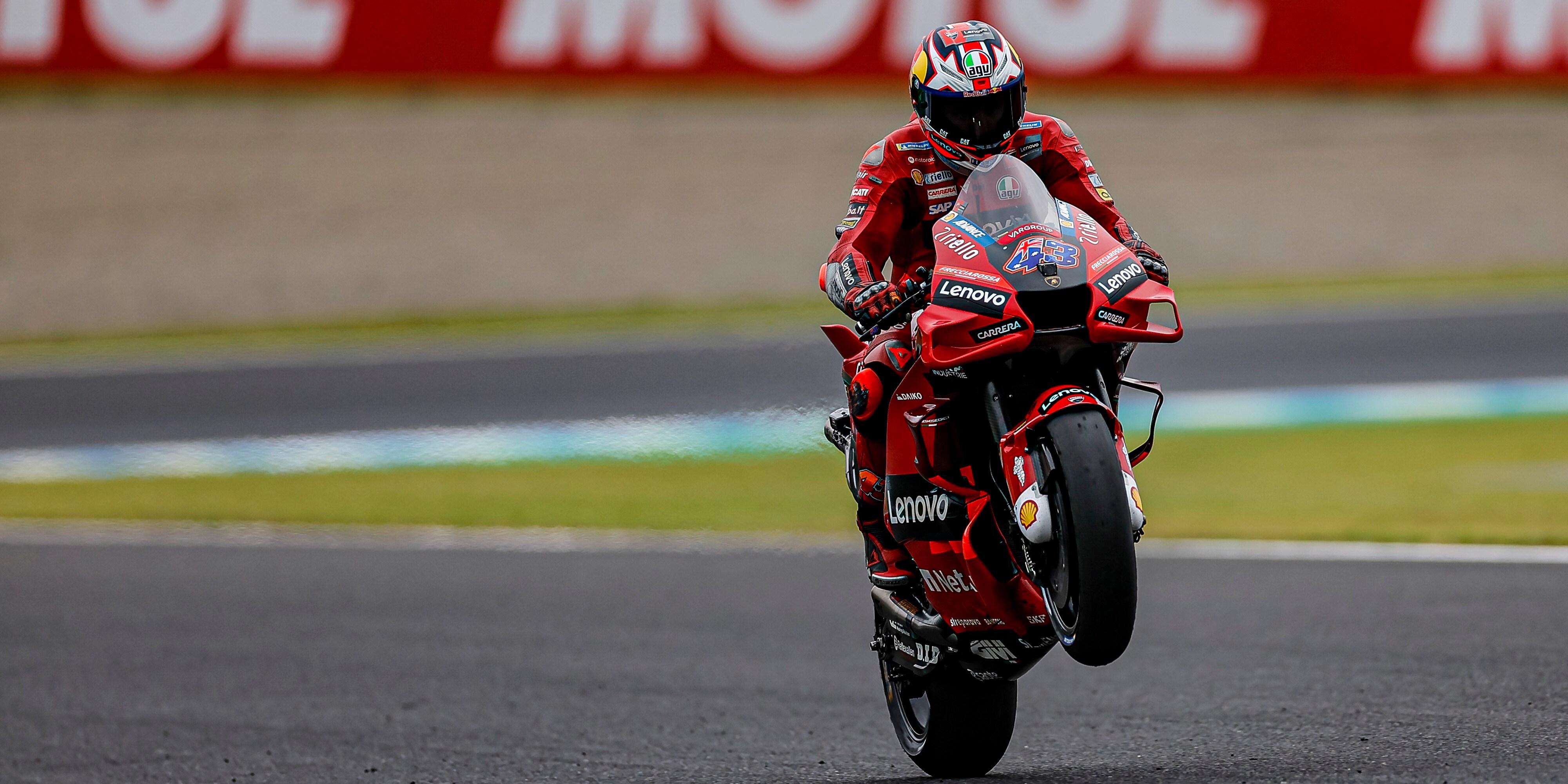 MotoGP Jepang: Jack Miller Dominasi, Francesco Bagnaia Jatuh di Lap Terakhir