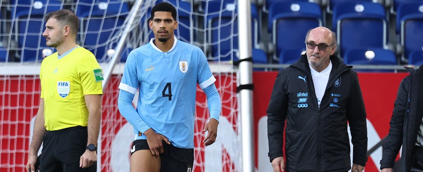 Ronald Araujo Cedera Bareng Uruguay, Barcelona Akan Dapat Ganti Rugi Dari FIFA