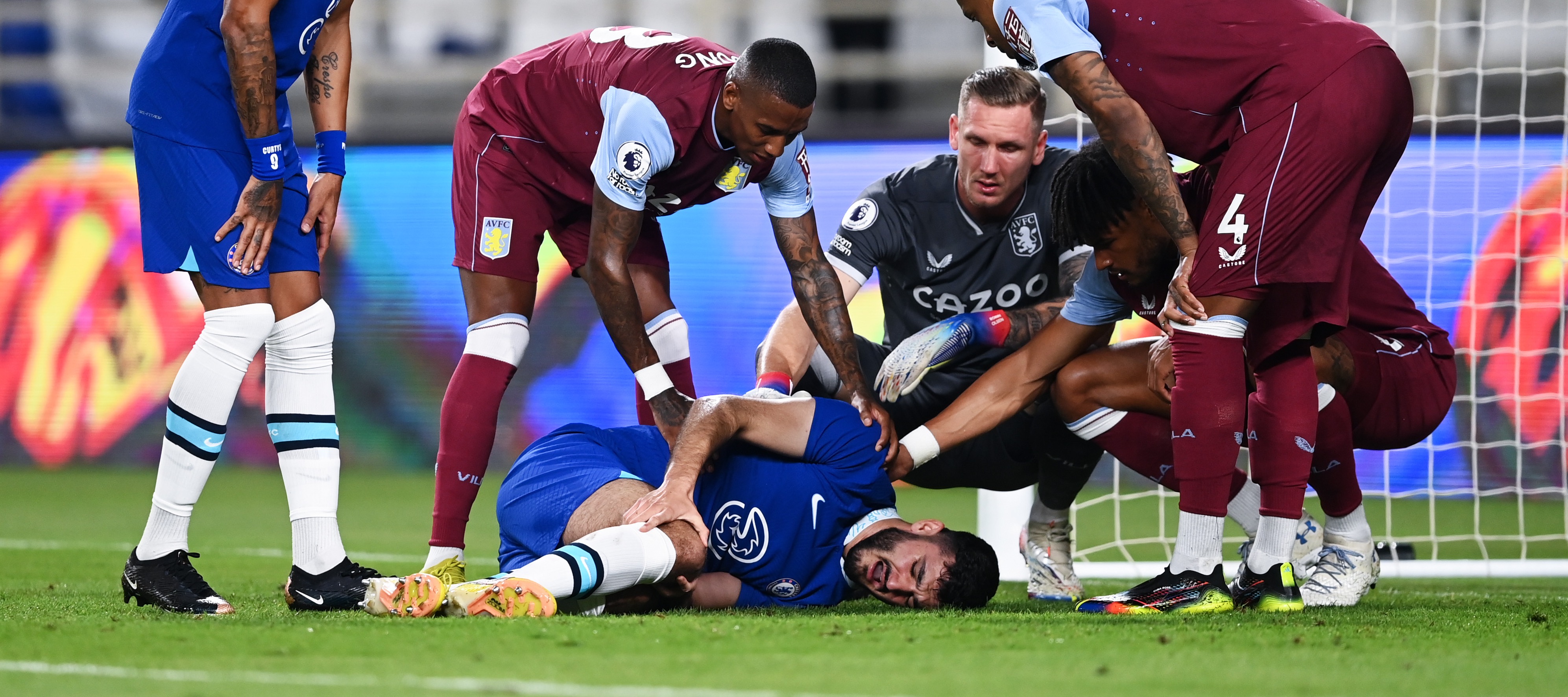 Penyerang Chelsea Armando Broja Menderita Cedera Lutut di Laga Persahabatan Kontra Aston Villa