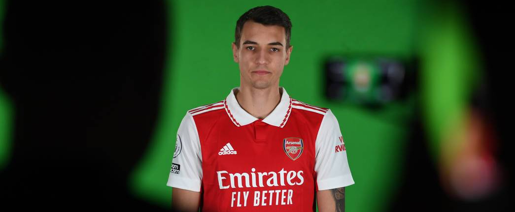 Arsenal Resmi Rekrut Bek Polandia Jakub Kiwior dari Spezia