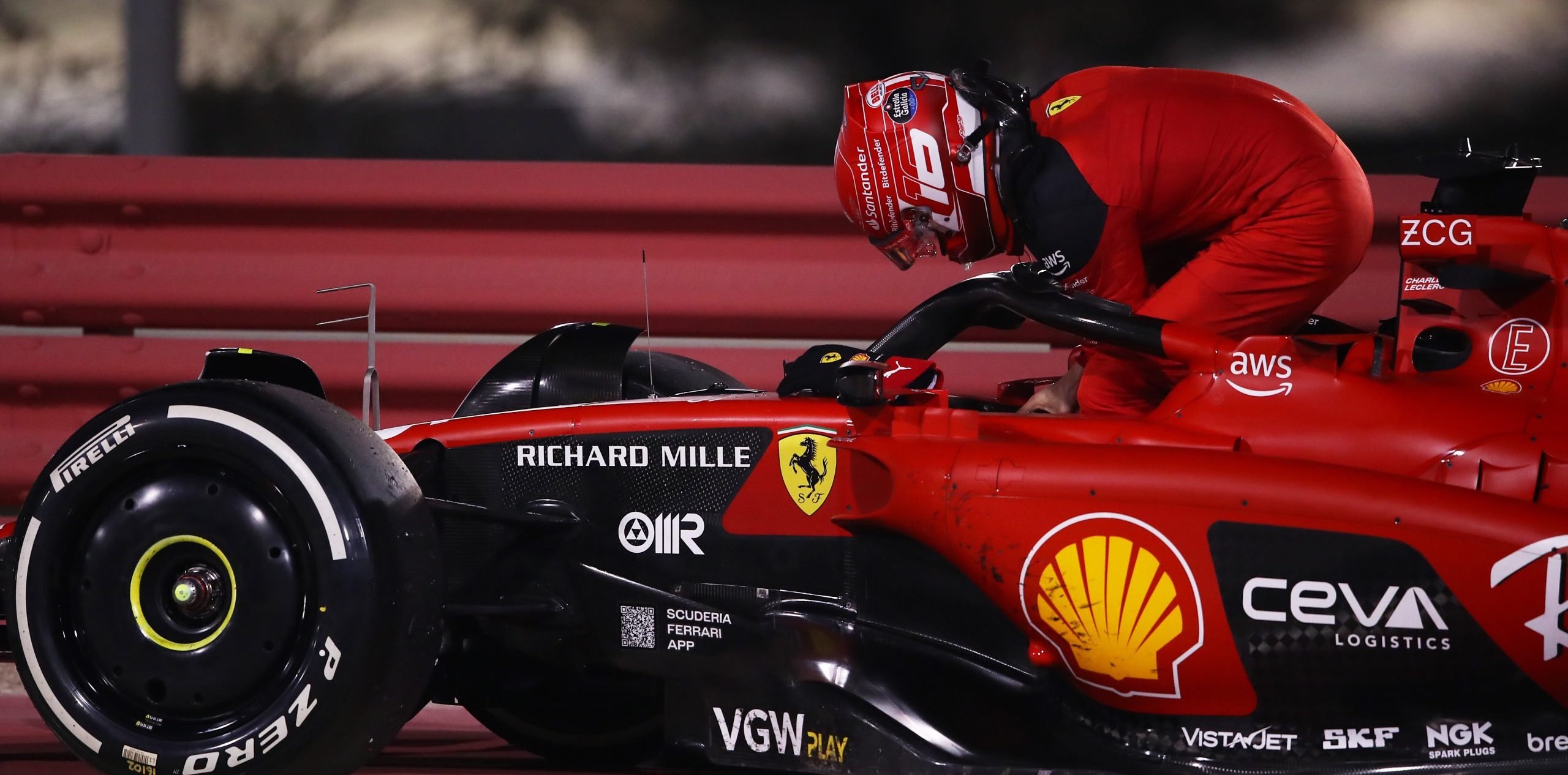 Charles Leclerc Desak Ferrari Cari Solusi Pasca Retired di GP Bahrain