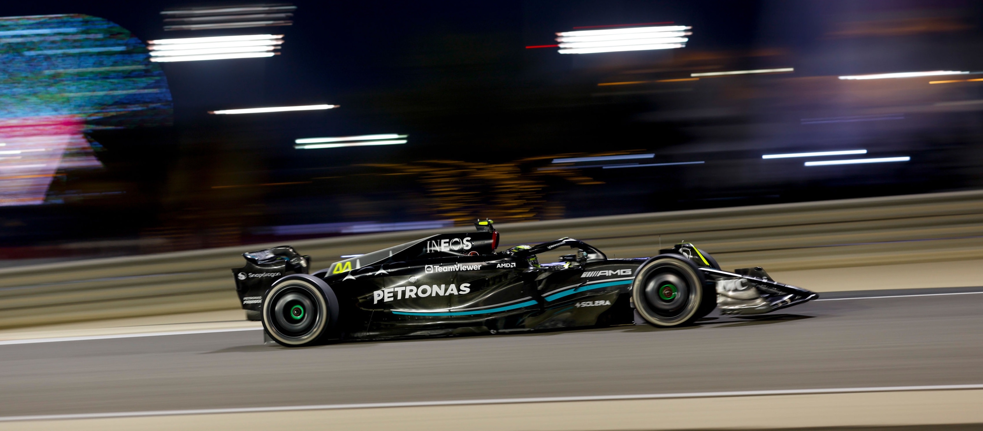 Kesal Karena Komplain Tak Digubris, Lewis Hamilton Desak Mercedes Perbaiki Mobil Musim Ini