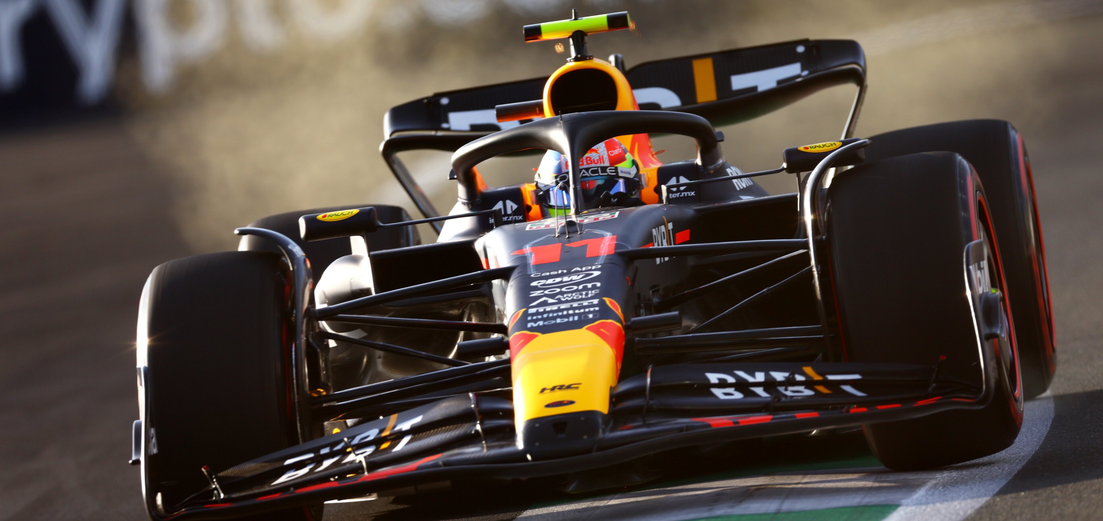 Kualifikasi GP Arab Saudi: Sergio Perez Raih Pole, Max Verstappen Tersingkir di Q2