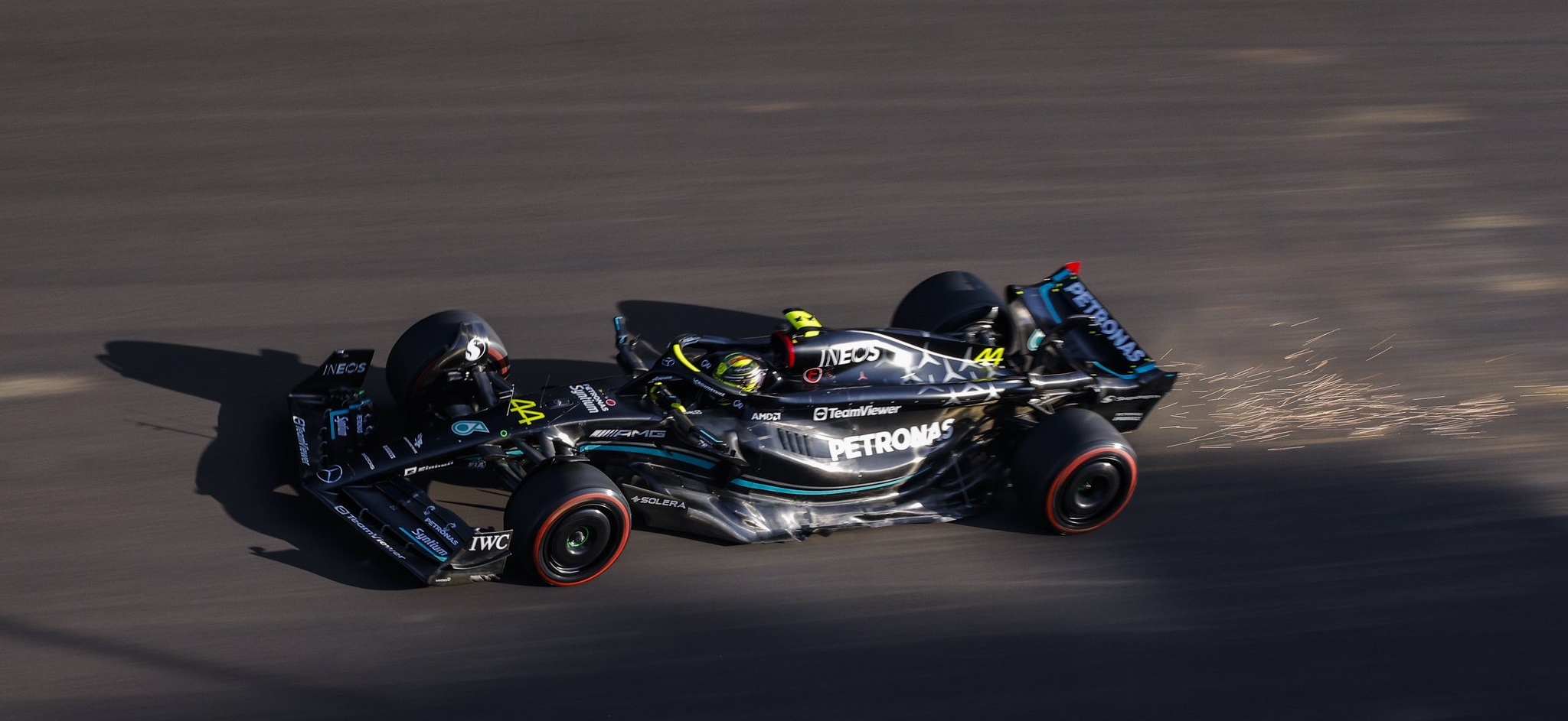 Lewis Hamilton Kesal Gara-Gara Safety Car di GP Azerbaijan
