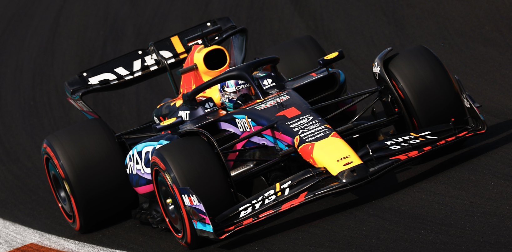 GP Miami: Max Verstappen Ungguli Sergio Perez, Fernando Alonso Raih Podium
