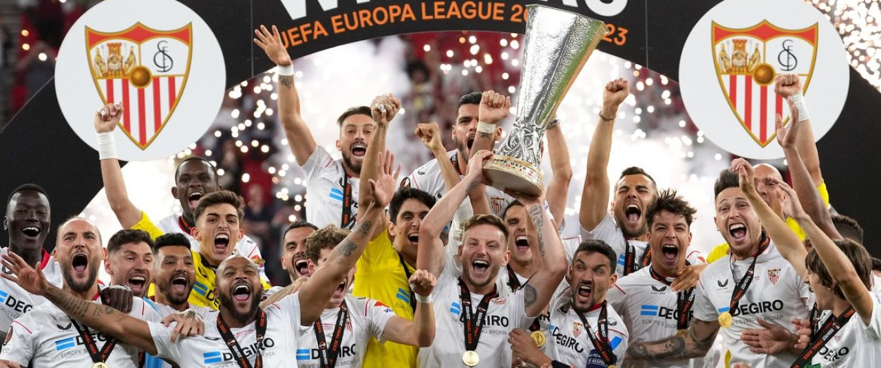 Sevilla Menangkan Titel Europa League Ketujuh Usai Tumbangkan Roma Lewat Adu Penalti